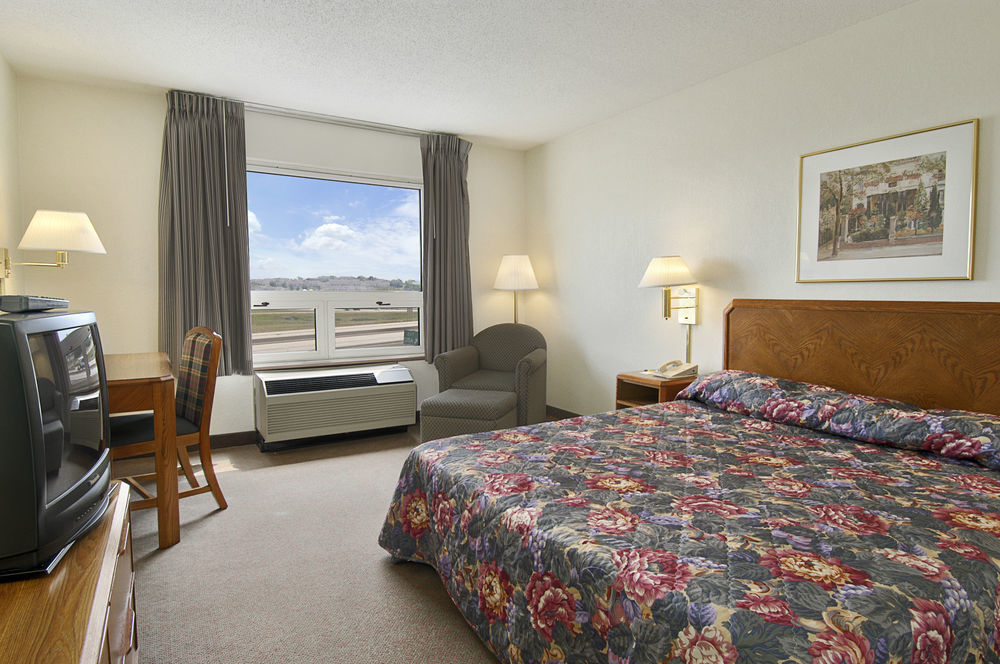 Hotel Super 8 By Wyndham Madison East Camera foto